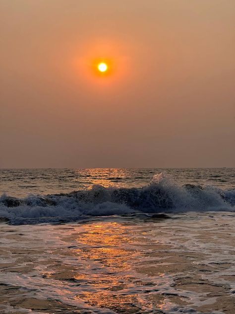 #aesthetic #goa #goavibes #beach #indialove #india Goa India Aesthetic, Goa Trip Aesthetic, Beach College Aesthetic, Goa Aesthetic Pictures, Goa Snaps, Goa Beaches Photography, Beach Girlie, Goa Pics, Goa Aesthetic