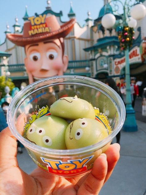 Best Disneyland Food, Disneyland Snacks, Disney Sweets, Dunia Disney, Tokyo Food, Disney Tokyo, Disney Parque, Disney Desserts, Disney Time