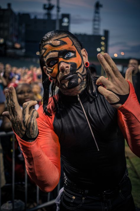 Hardy Halloween Jeff Hardy Willow, Jeff Hardy Face Paint, Best Wwe Wrestlers, Raveena Tandon Hot, Wwe Jeff Hardy, Wwe Lita, The Hardy Boyz, Matt Hardy, Undertaker Wwe