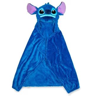 Stitch Clothes For Kids, Stitch Everything, Stitch Stuff To Buy, Stitch Room Decor Ideas, Cute Stitch Stuff, Lilo And Stitch Room, Encanto Nails, Stitch Gift Ideas, Stitch Bathroom