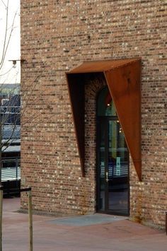 Galleri Trafo - entrance canopy using Corten Steel. Beautiful details! #CortenSteel #architecture #design #detail محطة وقود, Shade Outdoor, Luxury Ideas, Deck Canopy, Bed Luxury, Canopy Architecture, Backyard Canopy, Garden Canopy, Diy Canopy