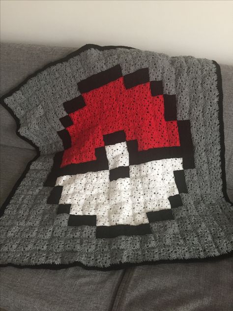 Spiderman Granny Square Blanket, Crochet Pokeball Blanket, Pokemon Granny Square Blanket, Pokeball Granny Square, Pokemon Blanket Crochet Free Pattern, Crochet Pokémon Blanket, Crochet Pokemon Granny Square, Crochet Pokemon Blanket Pattern Free, Crochet Anime Blanket