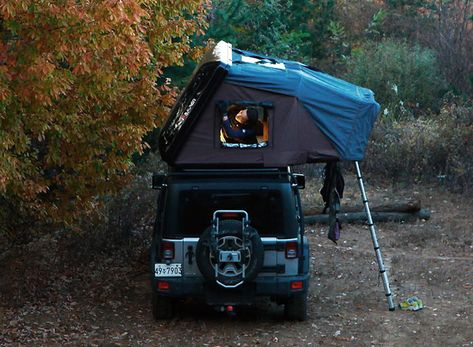 iKamper skycamp rooftop tent designboom Camping List, Car Top Tent, Essential Camping Gear, Rooftop Tent, Tent Set Up, Campervan Life, Top Tents, Free Camping, Roof Top Tent