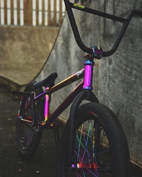 BMX Bikes. Standing for Bicycle Motocross. Some awesome BMX bike setups and tricks on a BMX jump park. Jump Park, Bmx 20, Sepeda Bmx, Bmx Bikes For Sale, Bmx Dirt, Bmx Street, Vintage Bmx Bikes, Best Bmx, Bmx Parts