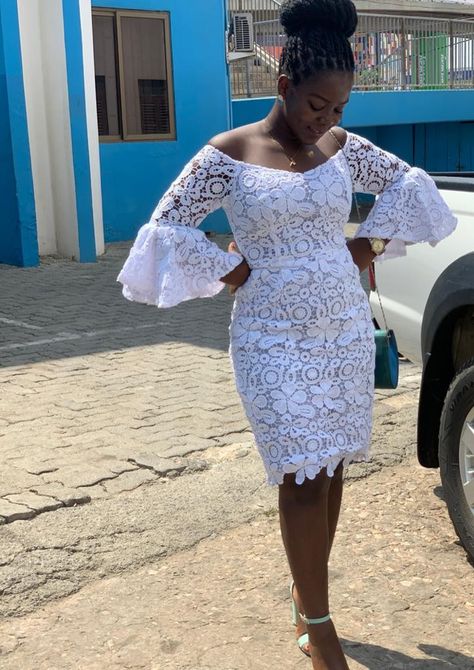 Long White Lace Dress Styles Nigerian, Short Lace Dress Styles Nigerian, Short Lace Gown Styles Nigerian, White Lace Dress Styles Nigerian, Lace Dress Styles Nigerian, Lace Short Gown Styles, African Wear For Ladies, White Lace Outfit, Elegant Lace Dress