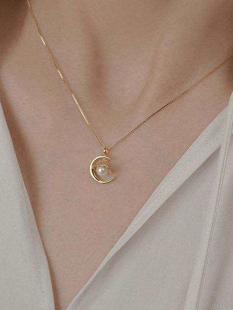 Pendant Necklace Women, Cute Chains For Women, Celestial Jewelry Gold, Silver Chains For Women, Moon Necklaces, Elegant Choker, Neck Pieces Jewelry, Star And Moon Necklace, Pretty Jewelry Necklaces