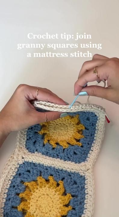 Crochet Square Patterns Tutorials, Different Kinds Of Granny Squares, Granny Square Tips, Granny Squares Crochet Bag, Granny Square Sewing Together, Sewing Together Granny Squares, Crochet Mattress Stitch, Granny Square Crochet Beginner, How To Crochet A Granny Square Blanket