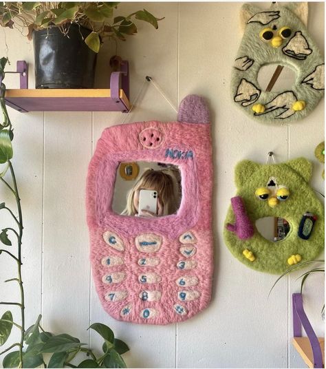 Psychelic Decor, Mirror Rug, Zimmer Diy, Nokia Phone, Objet Design, Dream Room Inspiration, Sum Up, Cute Room Decor, Room Inspiration Bedroom