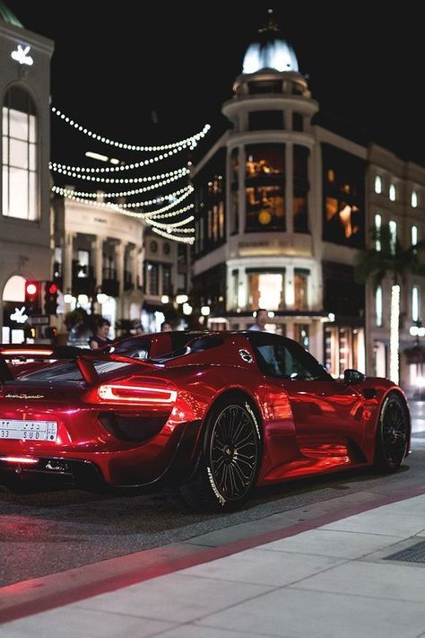 Porsche 918 spyder RED IN CITY Exotic Sports Cars, Wallpaper Carros, Red Sports Car, Porsche 918 Spyder, New Sports Cars, Porsche 918, Car Aesthetic, Pretty Cars, Red Car