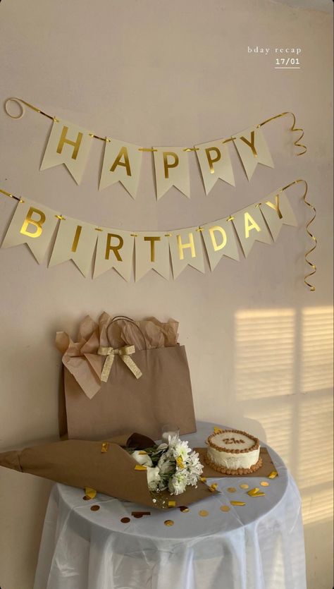 cake | 21 birthday | present | birthday inspo | inspo | celebration | party | Mini Birthday Celebration Ideas, Birthday Deco Simple, Bd Decoration Ideas, 21st Birthday Decorations Simple, 22 Birthday Decorations For Him, 24th Birthday Decor, Birthday Party Decorations Minimalist, Simple 30th Birthday Ideas For Women, 26th Birthday Decoration Ideas