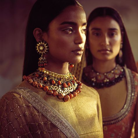 Sabyasachi Jewelry, Sabyasachi Mukherjee, Jhumka Designs, Choker Jewellery, Pakistani Bridal Jewelry, Sabyasachi Lehenga, Sabyasachi Jewellery, Heritage Jewellery, Kundan Jewelry