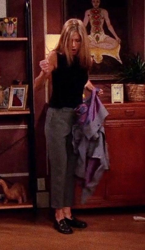 Professor Aesthetic Woman Outfits, 90s Loafer Outfit, Rachel Green Loafers, Rachel Green Ralph Lauren Outfit, Rachel Green Corporate Outfits, 90s Loafers Outfit, 90s Professional Outfits, Loafers Office Outfit, Rachel Green Outfits Work