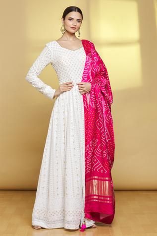 White Chikankari Anarkali, Off White Anarkali, Purple Anarkali, Plain White Dress, Chanderi Anarkali, Chikankari Anarkali, Anarkali With Dupatta, Floral Prints Fashion, White Anarkali