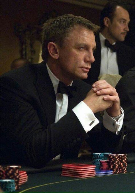 Casino Royale (2006) Craig 007, 007 Casino Royale, Daniel Craig 007, Richard Curtis, James Bond Style, Daniel Craig James Bond, British Movies, Gentlemans Club, 007 James Bond
