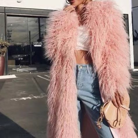 Size S Limited Stock Pink Faux Fur Coat Outfits, Pink Fur Coat Outfit, Fur Coat Outfits, Faux Fur Coats Outfit, Pink Faux Fur Coat, Pink Fur Coat, 2024 Moodboard, Fuzzy Coat, Wardrobe Makeover