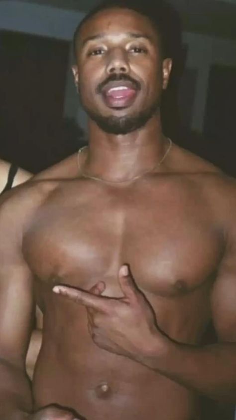 Michael B Jordan Shirtless, Michael B. Jordan, Michael Bakari Jordan, Stile Kendall Jenner, Micheal B Jordan, Dark Skin Men, Michael B Jordan, Gorgeous Black Men, Fine Black Men