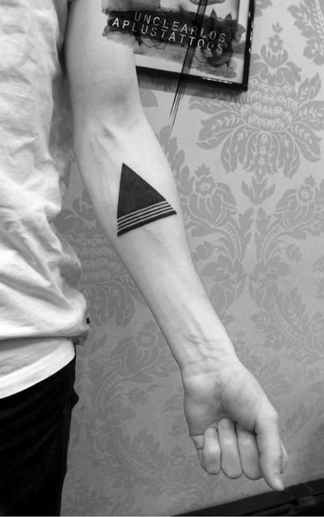 Geometric Tattoos Designs and Ideas (9) More Triangle Tattoo Meaning, Blackout Tattoo, Triangle Tattoos, Geometric Tattoo Design, Arm Band Tattoo, Tattoo Magazines, Wings Tattoo, Best Tattoo Designs, Tattoo Blog