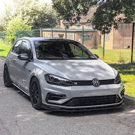 GOLF 7.5 R 🔥 .  #golf7r #golfr #golf7 #golfmk7 #golf7gti #golfgti #golf #vw #golf #vwgolf #golf6 #golf8 #golf5 #vwclub #nardogrey Vw Golf Wallpaper, Vw Golf R Mk7, Golf R Mk7, Golf 7 Gti, Golf Vw, Golf 7 R, Gti Mk7, Nardo Grey, Dream Cars Mercedes