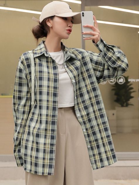 Plaid Outfits For Women, Check Shirt Outfit Women, Check Shirts For Women, Checked Shirt Outfit, Plaid Jacket Outfit, Drop Shoulder Blouse, Baggy Shirt, Green Plaid Shirt, Drop Shoulder Shirt