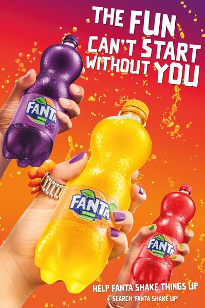 Fanta Flavors, Image Joker, Soda Ads, Orange Poster, Coffee Sale, Sparkling Drinks, Flyer Designs, Drinks Design, Tea Brands