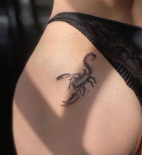 Scorpion Tattoo Behind The Ear, Flip Tattoo Ideas, Tattoo Ideas In The Back, Scorpion Tattoo Thigh, Matching Tattoos Women, Under Bobs Tattoos, Side Of Stomach Tattoo For Women, Side Waist Tattoo, Tattoo On Buttcheek