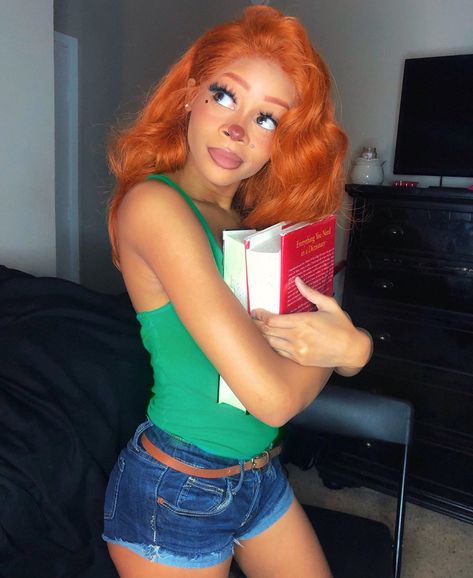 Roxanne A Goofy Movie Costume, Roxanne Goofy Movie Makeup, A Goofy Movie Roxanne Costume, Goofy Movie Roxanne Costume, Red Hair Costumes Ideas, Halloween Costume Ideas Ginger, Roxanne Goofy Movie Cosplay, Roxanne Halloween Costume, Orange Hair Halloween Costume Ideas