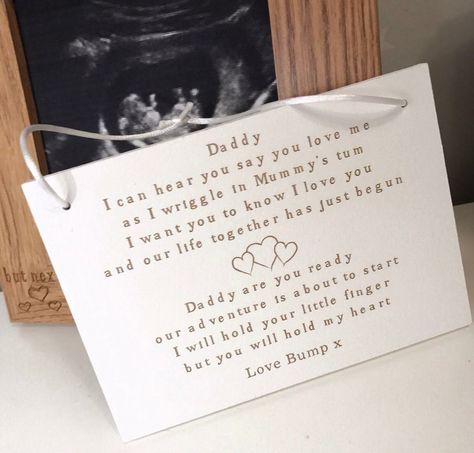 So doing this when the time comes! ❤❤ Baby Announcement Ideas, Baby Announcement To Husband, Baby Scan, Announcement Ideas, Unborn Baby, Pumping Moms, Foto Baby, Baby Reveal, Pregnant Mom