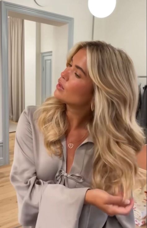 Balayage, Blonde Balayage 90s Blowout, Mathilda Djerf Hair, Old Money Hair Color, Scandi Hair, Old Money Blonde Hair, Old Money Blonde, Blonde Blowout, Best Blonde Hair Color