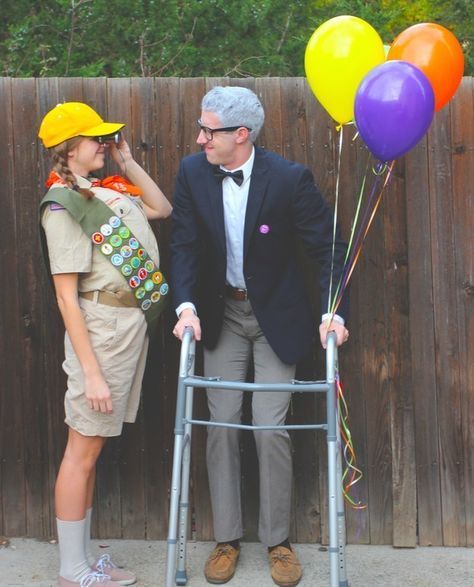 27 Disfraces de Halloween increíblemente creativos que todo amante de las… Up Halloween Costume Couple, Couples Costumes Movie Themed, Up Movie Halloween Costume, Movie Costumes Couples, Movie Theme Costumes, Movie Themed Party Costumes, Movie Themed Halloween Costumes, Halloween Costumes Movies, Halloween Costumes Couples Creative