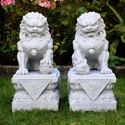 Japanese Foo Dog, Chinese Foo Dog, Foo Dog Tattoo Design, Dog Garden Statues, Japanese Statue, Foo Dog Tattoo, Chinese Dog, Foo Dog Statue, Lion Statue