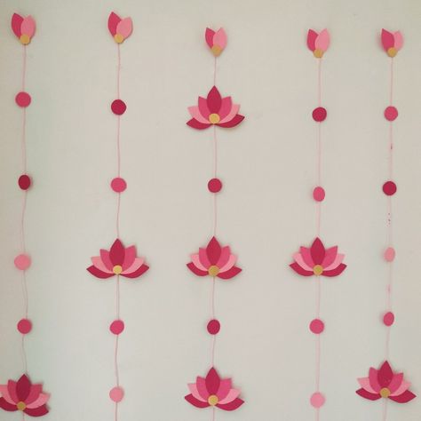 Paper craft, wall decor, diy Home decor, diy wall decor Diy Lotus Wall Hanging, Lotus Wall Hanging, Lotus Hanging, Diy Lotus, Hanging Paper Decorations, Hanging Paper Craft, Paper Lotus, Haldi Decor, Diy Wall Hanging