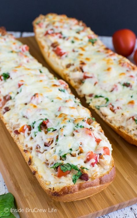 Baguette, Pizza Loaf Bread, Open Face French Bread Sandwich, Loaded Bread, Blt Chicken, Great Dinner Recipes, French Bread Recipe, French Bread Pizza, Bread Pizza