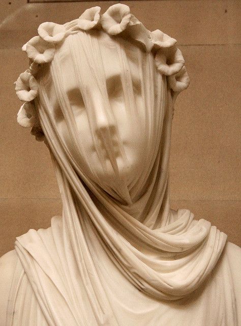 Veiled vestal virgin at Chatsworth House Veiled Vestal Virgin, Veiled Vestal, Bernini Sculpture, Gargoyle Statue, متحف فني, Vestal Virgin, Zeus Statue, Lorenzo Bernini, Greek Statues