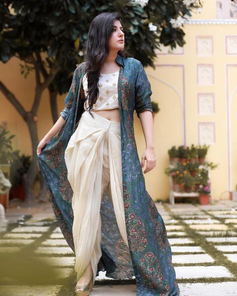 Indo-Western Outfits To Wear At Weddings Inspired By Fashion Bloggers | ShaadiSaga Western Indian Outfits, Indo Western Outfits For Women, Western Outfits For Women, Western Dresses For Girl, Wedding Outfits For Women, Saree Bollywood, Western Dresses For Women, Indo Western Dress, Fashion Dress Party