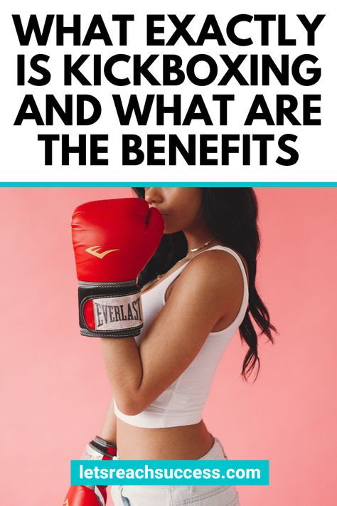 Kickboxing Workout Routine, Muay Thai Training Workouts, Boxing Benefits, Kickboxing Outfit, Kickboxing Benefits, Kickboxing Quotes, Kickboxing Motivation, Kickboxing Women, Kickboxing Gloves