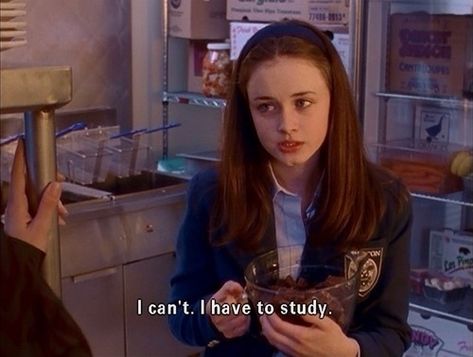 Your GPA does not define you. | 28 Things You Wish You Could Say To Your High School Self Gilmore Rory, Estilo Rory Gilmore, Studera Motivation, Gilmore Girls Quotes, Gillmore Girls, Gilmore Gilrs, Glimore Girls, Gilmore Girl, Atelier Versace