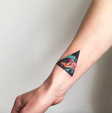 Neon Lights Watercolour Tattoos, Delicate Tattoo Ideas, Inner Ear Tattoo, Tattoo Colorful, Watercolor Tattoo Ideas, Finger Tats, Saved Tattoo, Small Tats, Triangle Tattoos