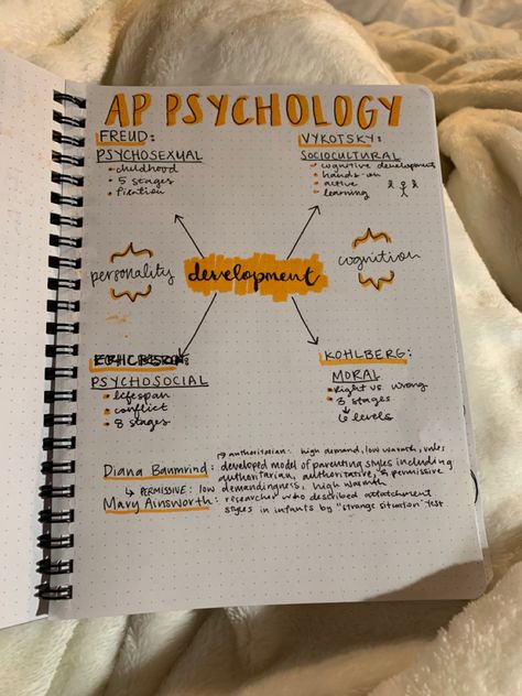 Notes Ideas Psychology, Phycology Major Aesthetic, Psychology Study Hacks, Ap Psych Notes, General Psychology Notes, Ap Psychology Notes Unit 1, Psychology Major Tips, Ap Psychology Notes Aesthetic, Psychology 101 Notes