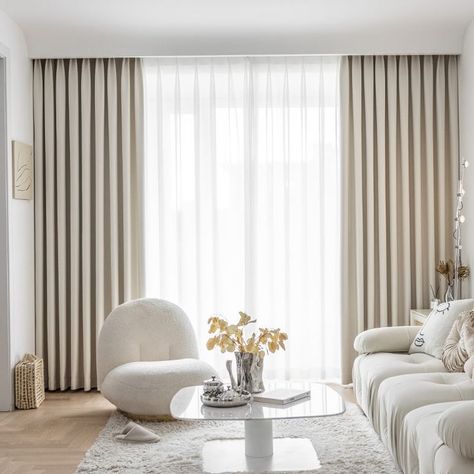 Beige Curtains Living Room, Ideas For Living Room Curtains, White Curtains Living Room, Cream And White Bedroom, Living Room Curtain Ideas, Color Curtains, Curtains Living Room Modern, Cream Curtains, Brown Curtains