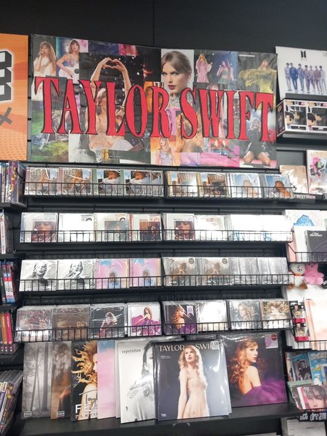 Taylor swift, music, cd, vinyl, hmv, calender, merch, swiftie Taylor Swift Karaoke, Taylor Swift Room, Debut Taylor, Taylor Swift Cd, Tyler Smith, Taylor Swift Party, Taylors Version, Taylor Swift Music, Taylor Swift Funny