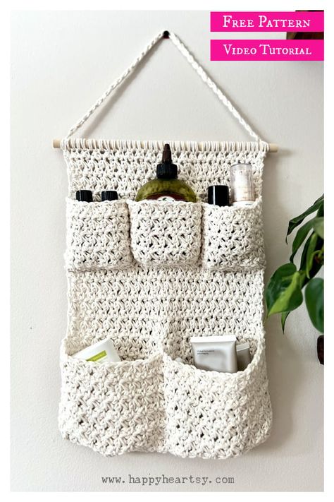 Amigurumi Patterns, Diy Crochet Wall Hanging, Household Crochet, Wall Organizer Diy, Crochet Zig Zag, Wall Hanging Organizer, Hanging Storage Pockets, Wall Pocket Organizer, Wand Organizer