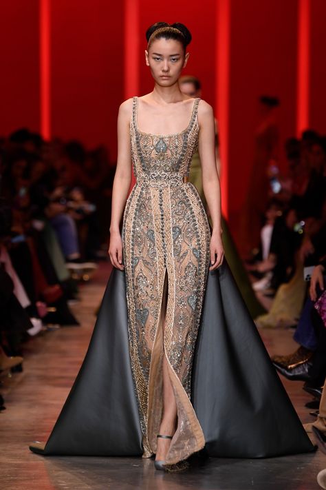 Couture, Beautiful Long Dress, Runway Couture Gowns, Elie Saab Aesthetic, Haute Couture Spring 2024, Couture Dresses 2024, 2024 Couture Fashion, Elie Saab 2024 Haute Couture, Elie Saab Couture 2024