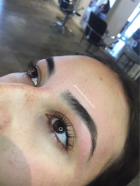 Natural brows eyebrow wax tint arched Natural Soft Arch Eyebrows, Eyebrows For Black Hair, Brow Inspiration Eyebrow Shapes, Brow Shaping And Tinting, Eyebrow Soft Arch, Eyebrows Wax And Tint, Eyebrow Shape And Tint, Natural Brows Shape, Perfect Brows Shape