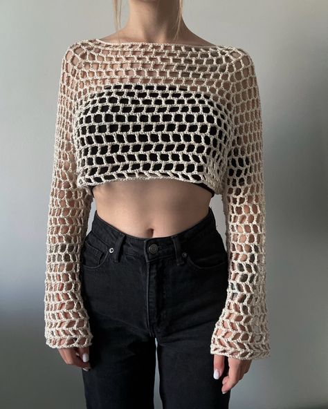 See Through Crochet Knit Y2k fishnet Top Tie Front Top Pattern, Shrug Sleeves, Alledaagse Outfit, Crochet Long Sleeve Tops, Knitting Amigurumi, Tops Pattern, Crochet Boho Bag, Crochet Top Outfit, Crochet Aesthetic