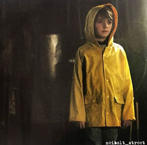 @neiboltstreet  Georgie returns It Georgie, Emilia Jones, Steven King, You'll Float Too, Robert Scott, Pennywise The Clown, Pennywise The Dancing Clown, Raincoat Kids, Yellow Raincoat