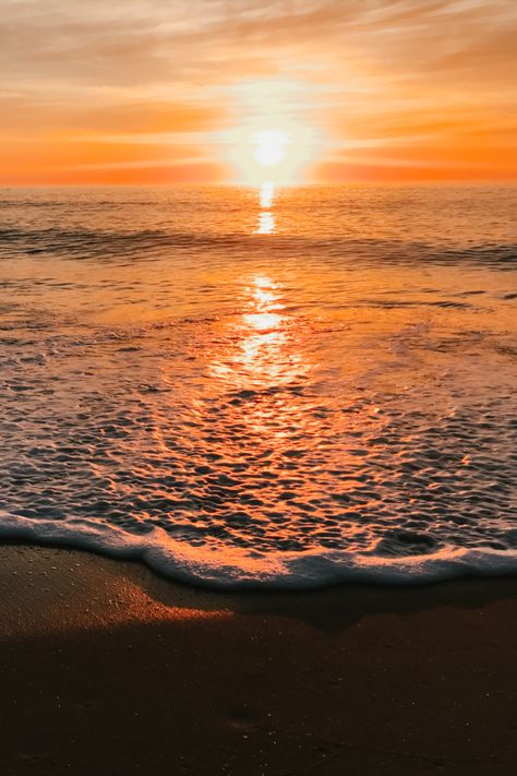 Nature, Sunrise Over The Ocean, Sunrise Over Water, Orange Widget, Living At The Beach, Work Remote, Dream Water, Sunrise Ocean, Ocean Sunrise