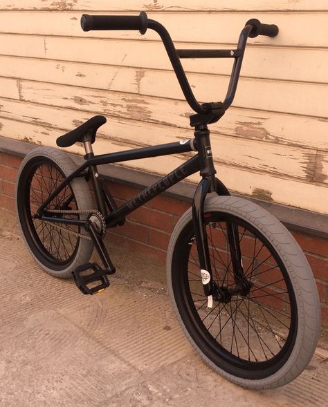 Bmx Colores Ideas, Bmx Aesthetic, Sunday Bmx, Bmx Bandits, Haro Bmx, Bmx 20, Sepeda Bmx, Bmx Bike Parts, Bmx Cycles