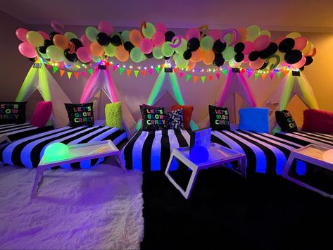 Glow in the dark sleepover party Slay Party Theme, Glow Slumber Party, Glow Tent Party, Glow In The Dark Slumber Party Ideas, Neon Slumber Party, Neon Sleepover Party Ideas, Glow In The Dark Tent Party, Glow In The Dark Movie Night Party, Glow Party Sleepover Ideas