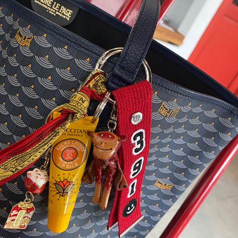 Red Bag Aesthetic, Italy Core, Diy Bag Charm, Aesthetic Europe, Accessorize Bags, Inside My Bag, Goyard Bag, Purse Essentials, Backpack Keychains