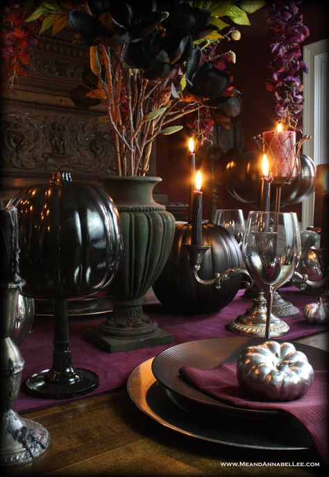 Gothic Thanksgiving, Gothic Table, Black Pumpkins, Chic Halloween Decor, Halloween Table Settings, Annabel Lee, Purple Gothic, Halloween Tablescape, Thanksgiving Table Decor